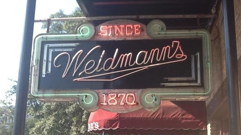 Neon sign outside Weidmann's