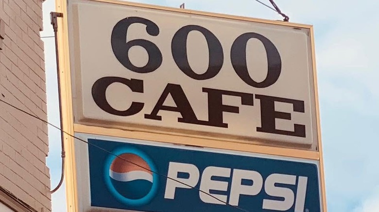 Corner sign for 600 Cafe