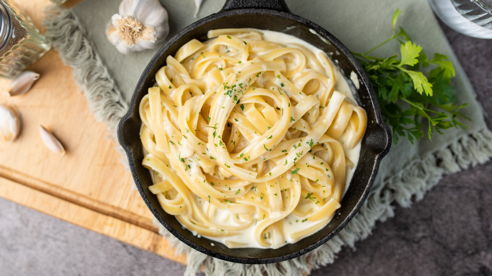 How To Thicken Up Alfredo Sauce