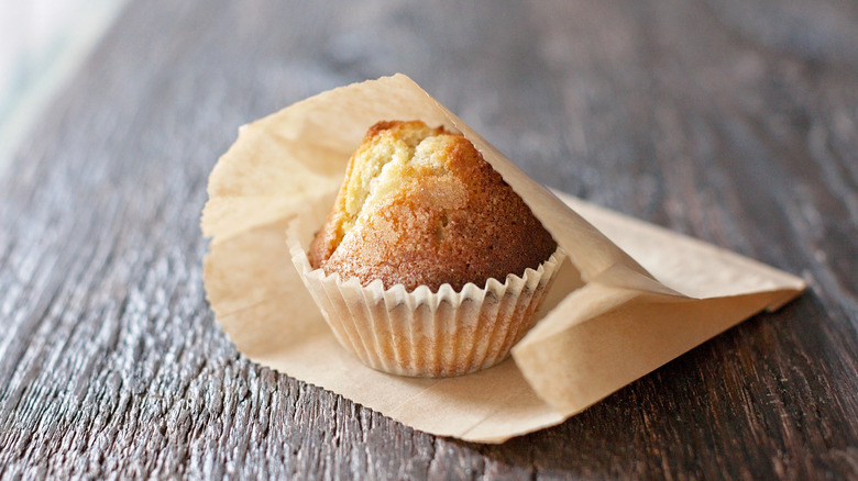 Muffin in a paper bag