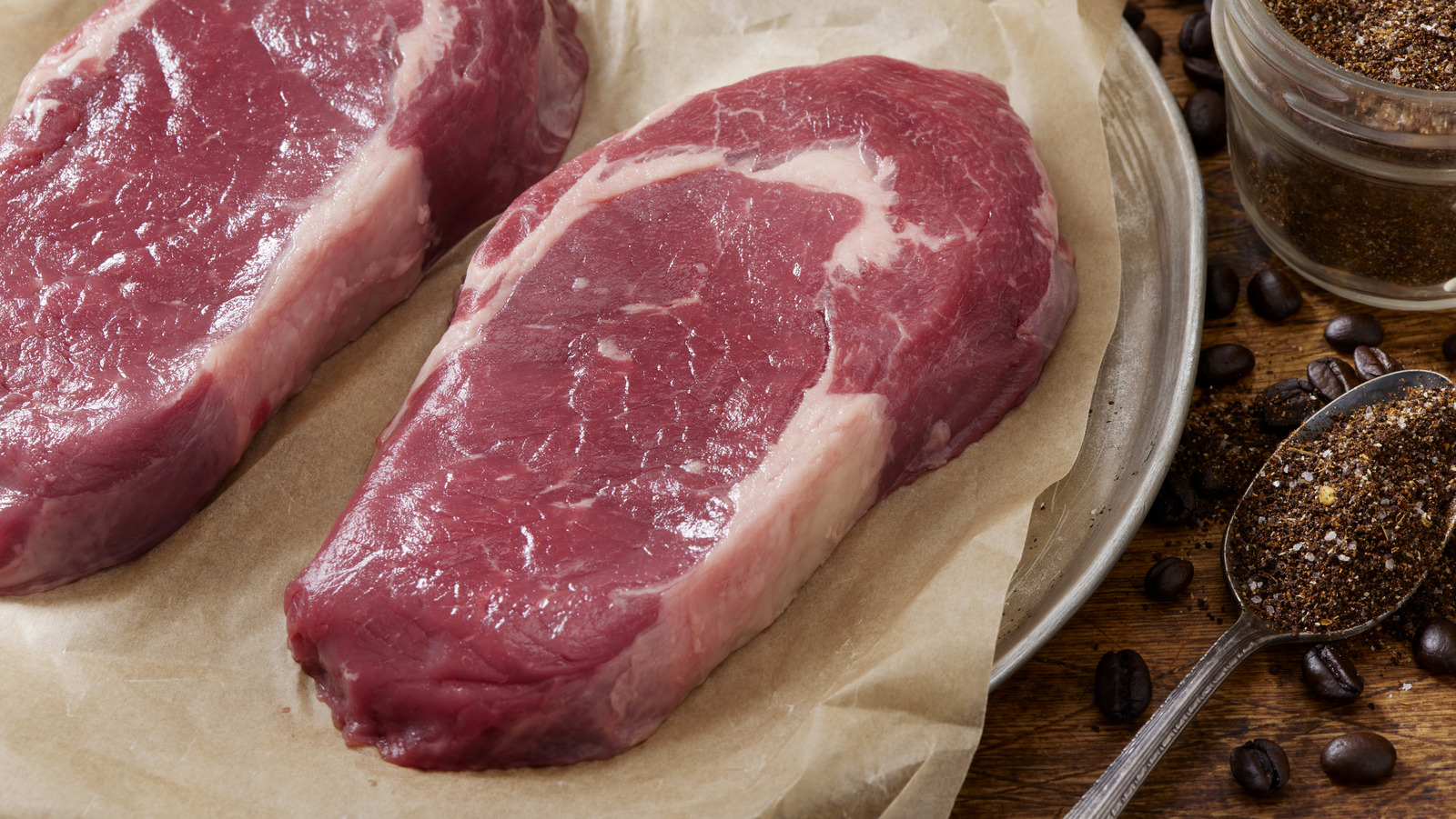 <a href="https://www.foodrepublic.com/1959485/avoid-parking-lot-steak-scam/" target="_blank">The Parking Lot Steak Scam You Should Avoid At All Costs</a>