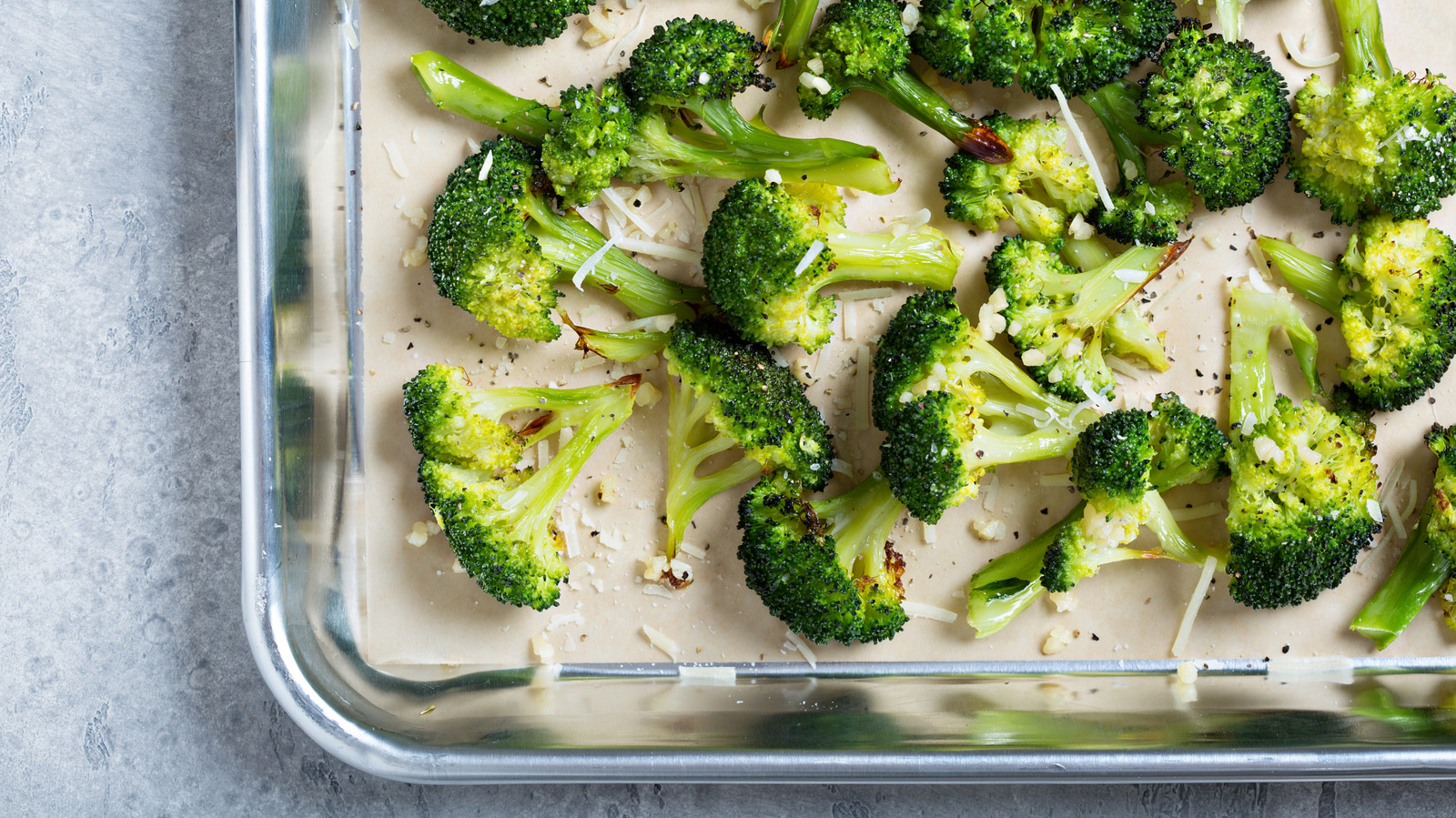 <a href="https://www.foodrepublic.com/2046764/perfect-roasted-broccoli-sauce-pantry-alfredo/" target="_blank">The Perfect Sauce For Roasted Broccoli Is Likely Already In Your Pantry</a>
