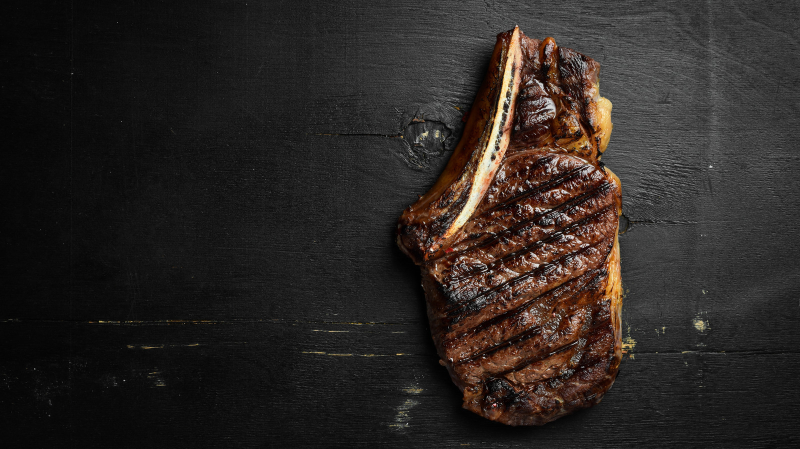 <a href="https://www.foodrepublic.com/1887493/best-way-eat-bone-in-steak/" target="_blank">The Proper Way To Eat Bone-In Steak At A Steakhouse</a>