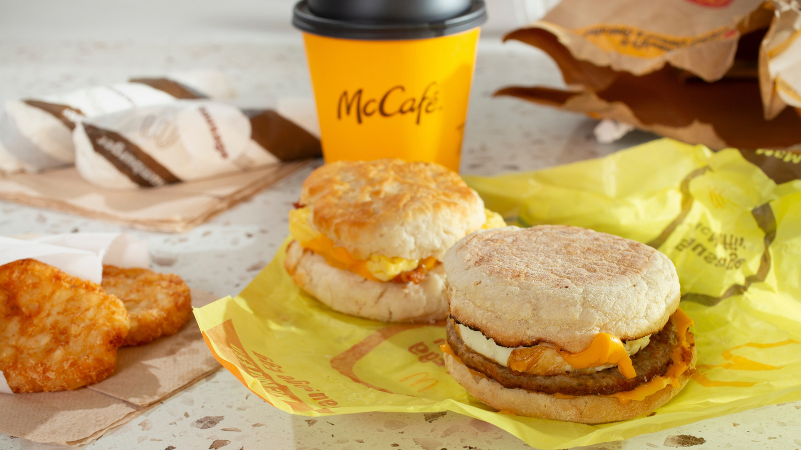 <a href="https://www.foodrepublic.com/1804368/why-mcdonalds-no-longer-does-all-day-breakfast/" target="_blank">The Reason McDonald’s No Longer Has All-Day Breakfast</a>