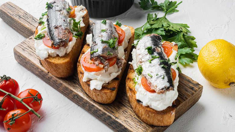 sardine sandwich