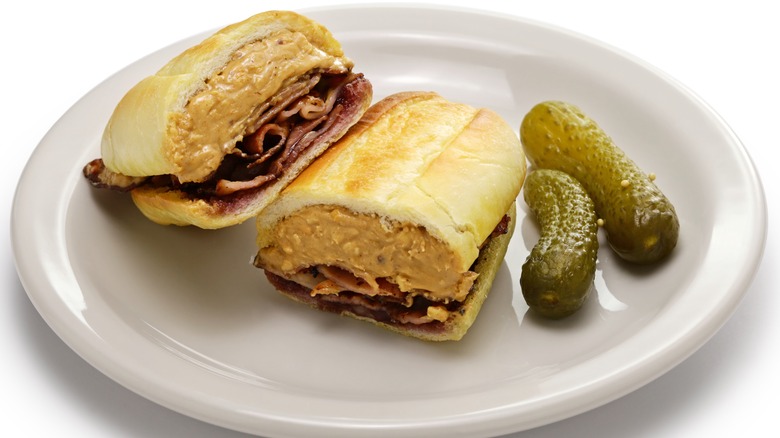Fool's Gold Loaf sandwich with pickle