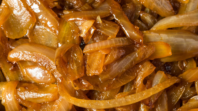 Caramelized onions in a large pile