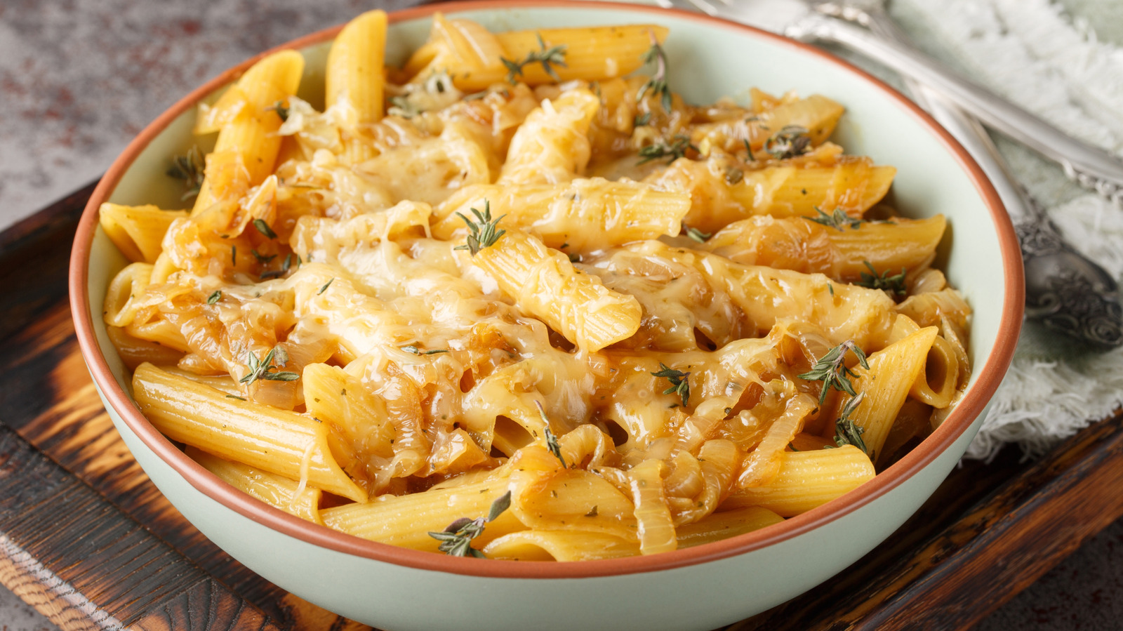 <a href="https://www.foodrepublic.com/1751093/trader-joes-pasta-carmelized-onion-dip/" target="_blank">The Savory Trader Joe’s Dip That Makes Pasta Night Ridiculously Easy</a>