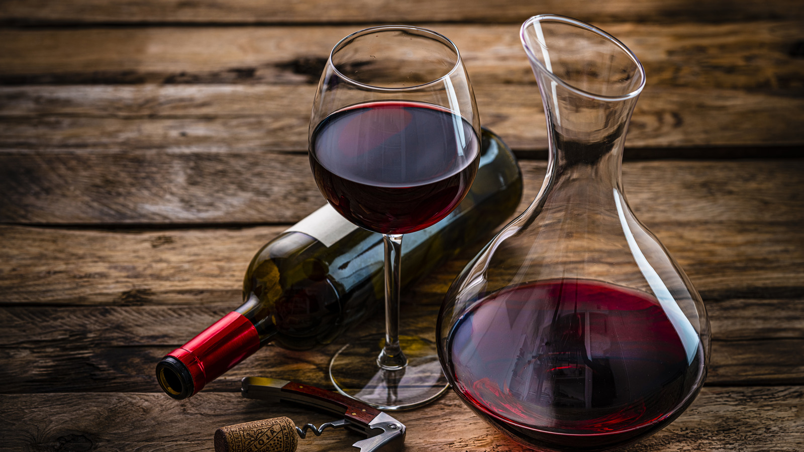 The Scientific Reason Red Wine Gives People Headaches