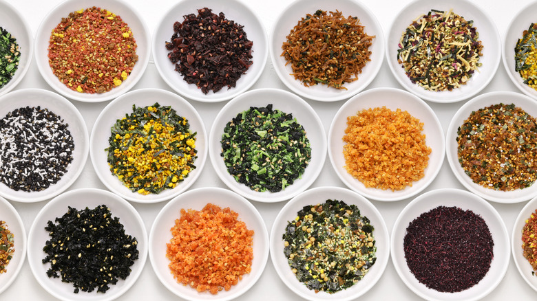 Assorted varieties of Japanese furikake