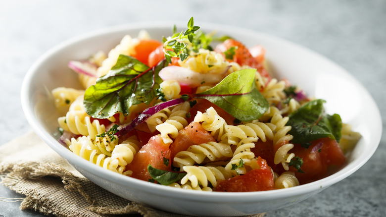 Pasta salad with fresh vegetables
