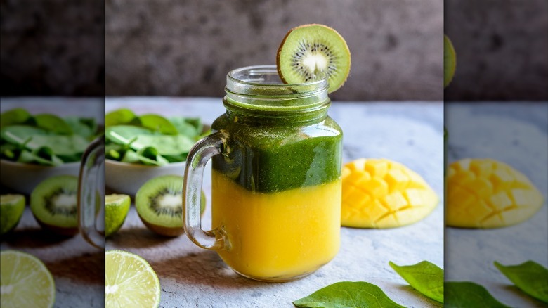 layered kiwi and mango smoothie