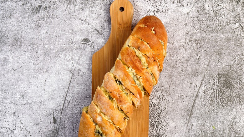 cheese stuffed garlic bread