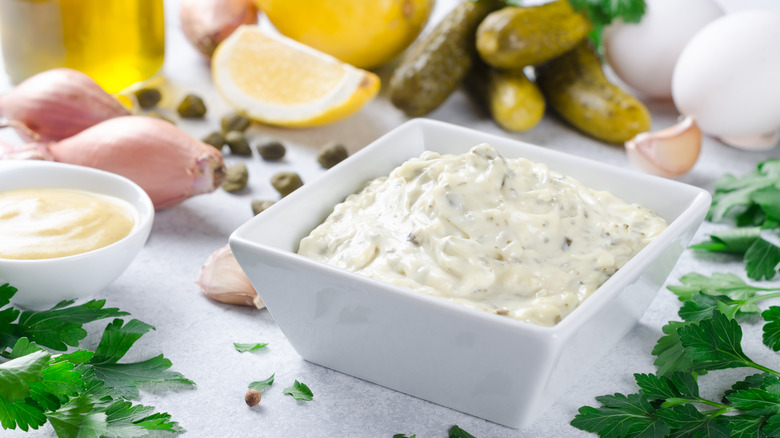 Bowl of homemade French-style remoulade sauce 