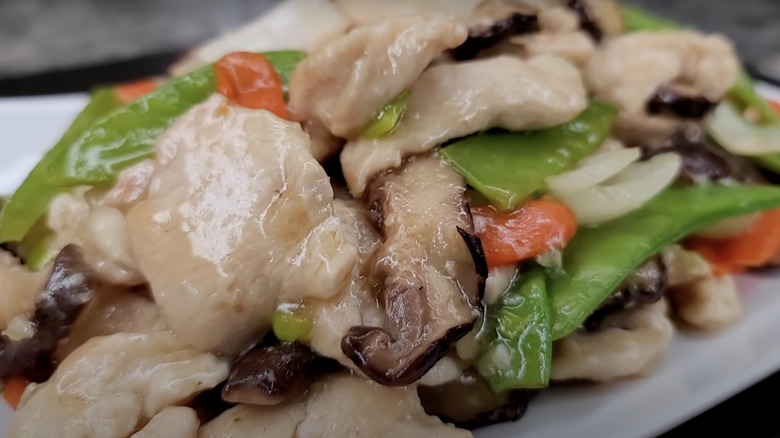 moo goo gain pan velveted chicken