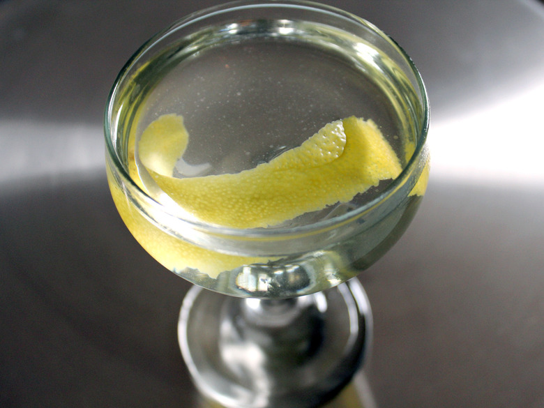 The Tuxedo (No. 2) Cocktail