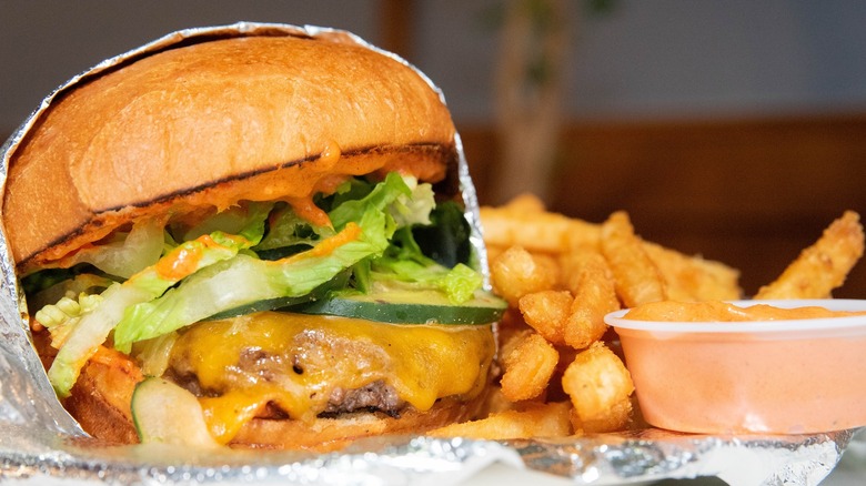 The Beef Tikka Masala Burger with dipping sauce
