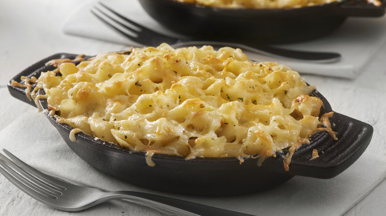 Ramekin of baked mac and cheese.
