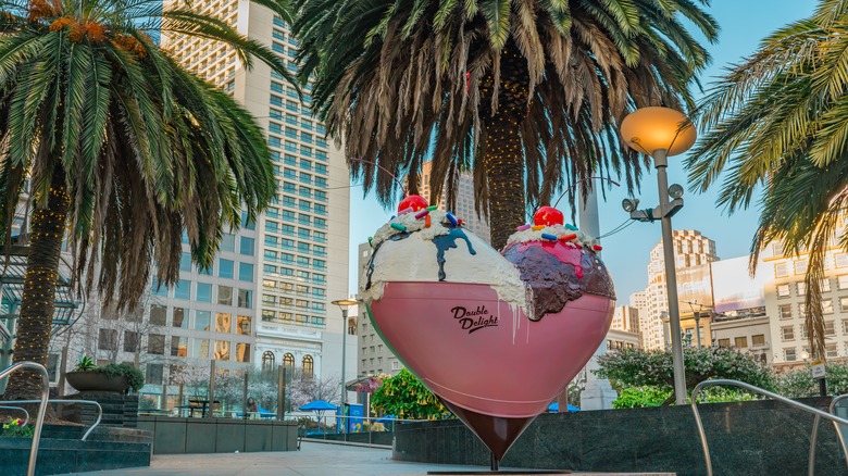 Heart shaped sundae sculpture in San Francisco