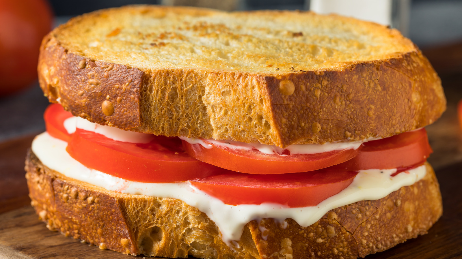 <a href="https://www.foodrepublic.com/1719451/tomato-sandwiches-pesto-topping/" target="_blank">The Vibrant Spread That Levels Up Tomato Sandwiches</a>