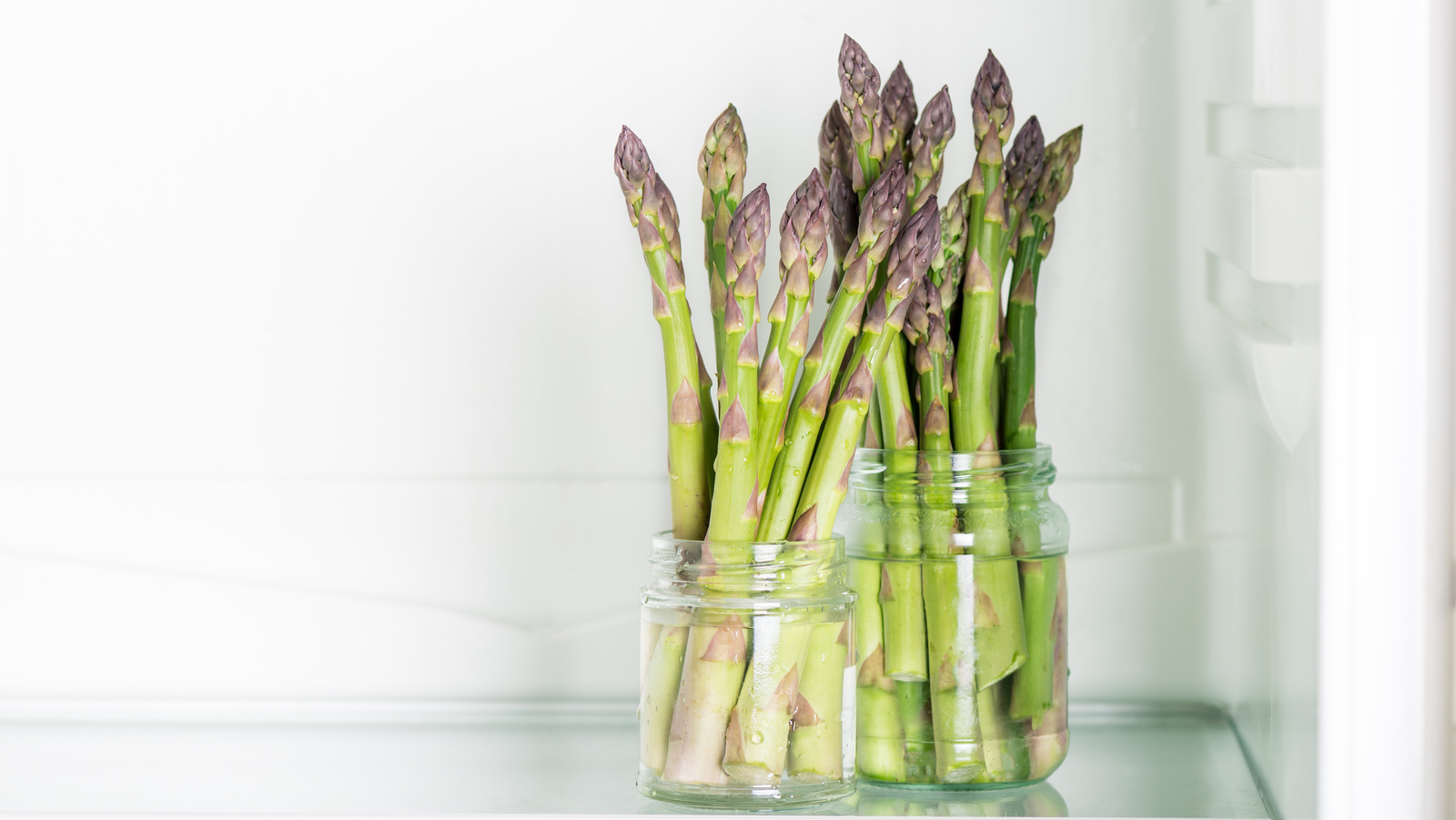 The Water Cup Method To Store Fresh Asparagus In Your Fridge
