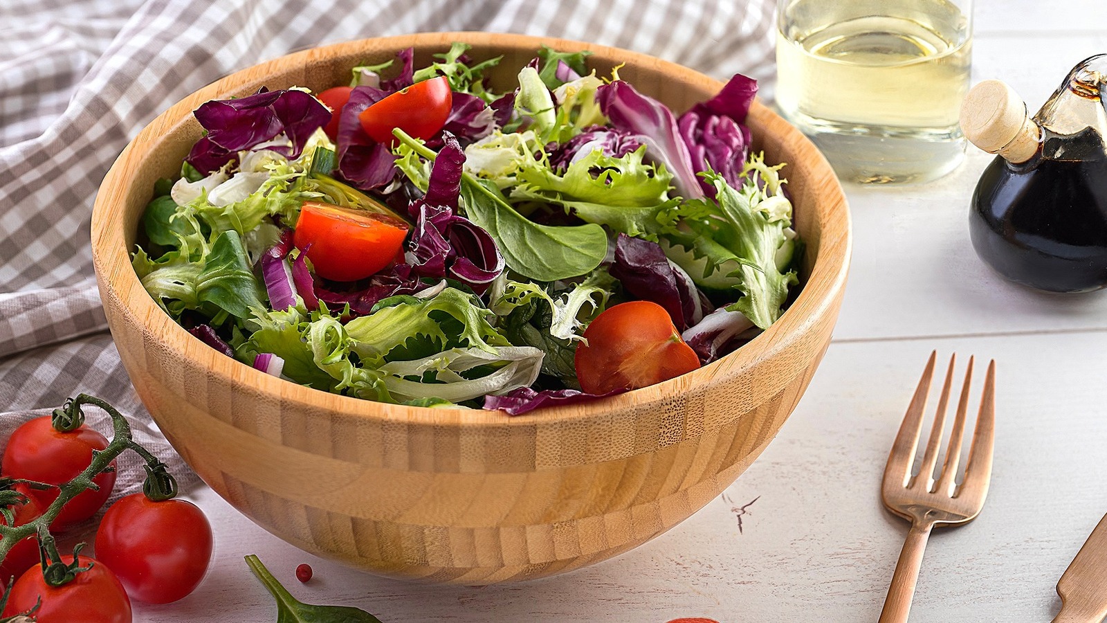 A Spritz Of Pickle Juice On Salad Is The Flavor Upgrade We All Need