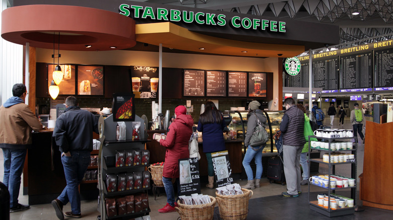 People ordering at Starbucks