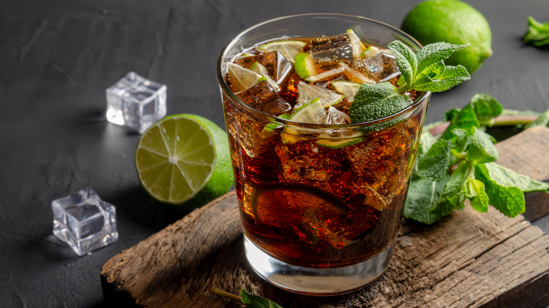 Cuba libre mixed drink