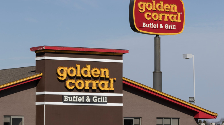 The exterior of Golden Corral with a sign