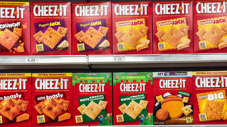 Various Cheez-It flavors in a store.