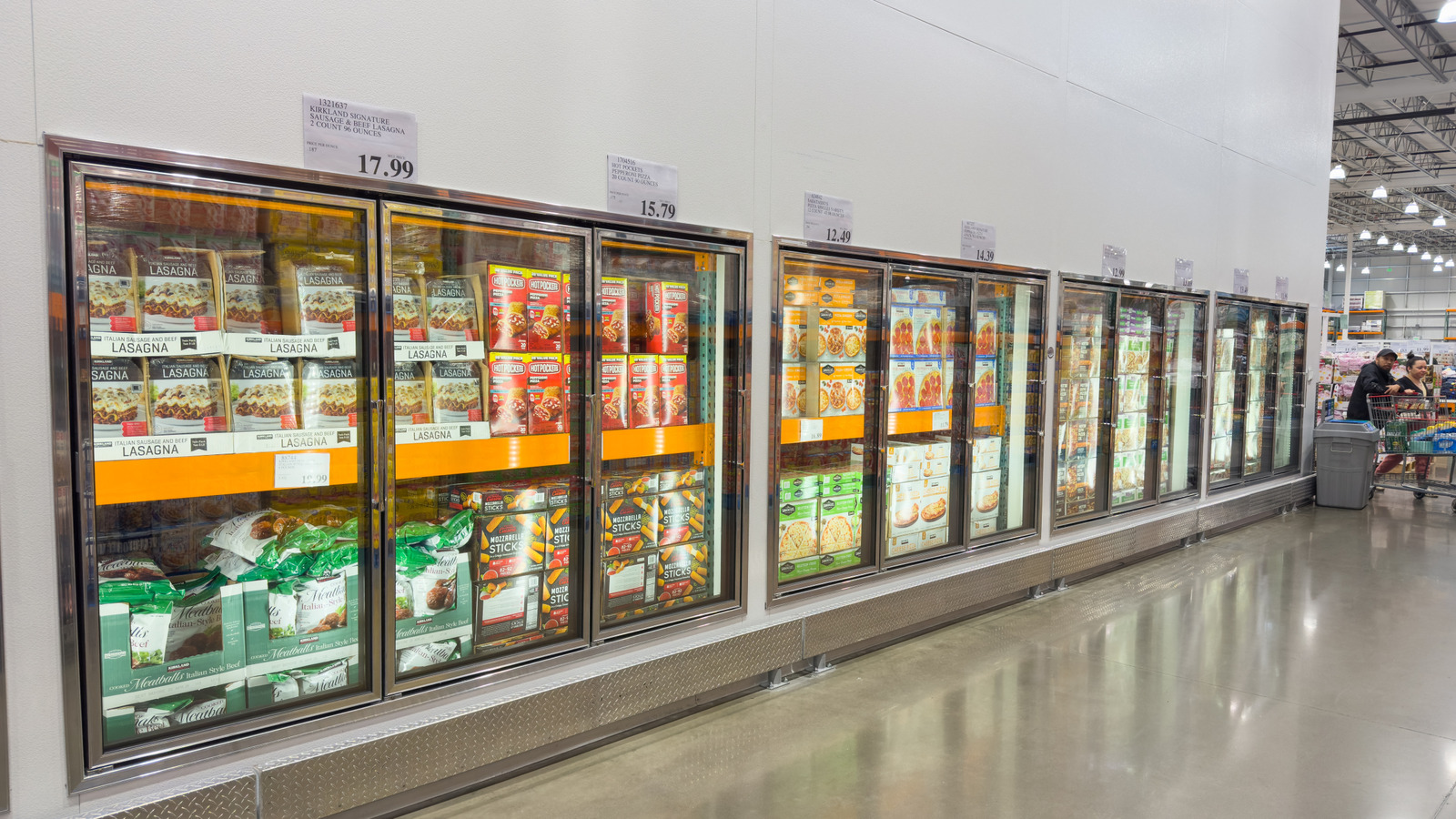 <a href="https://www.foodrepublic.com/2028369/costco-ice-cream-bars-haagen-dazs-dupe/" target="_blank">This Costco Ice Cream Bar Is A Häagen-Dazs Dupe</a>