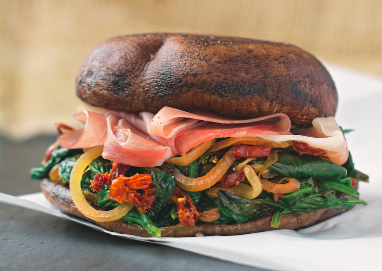This Loaded Portobello Sandwich Recipe Is Paleo!