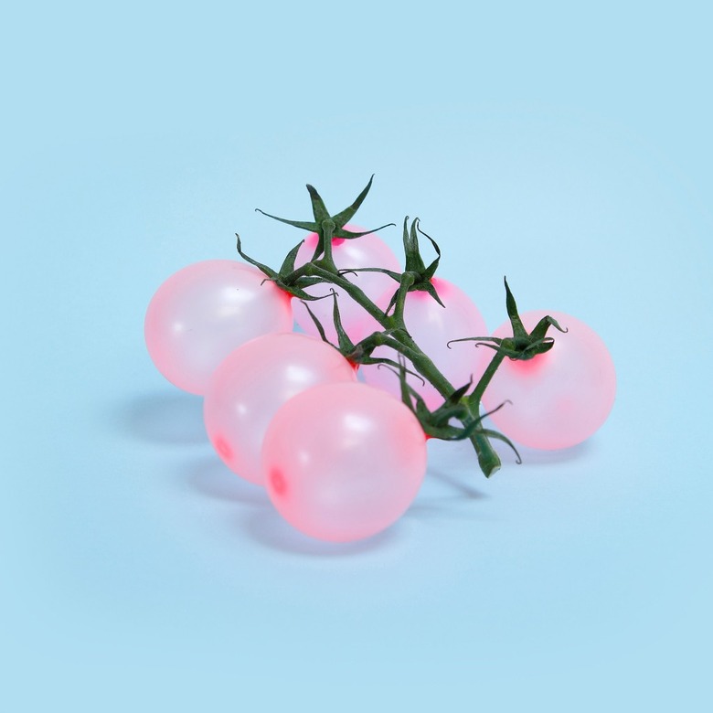 fwx-balloon-art-tomatoes