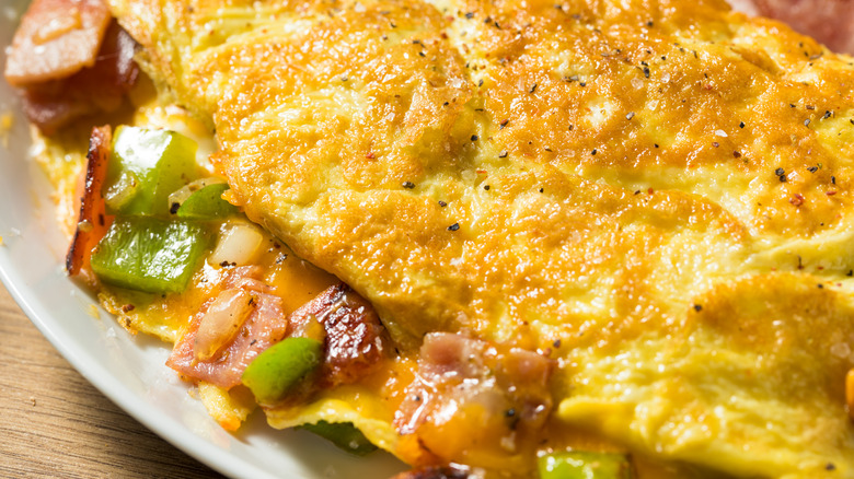 Ham and pepper Denver omelet