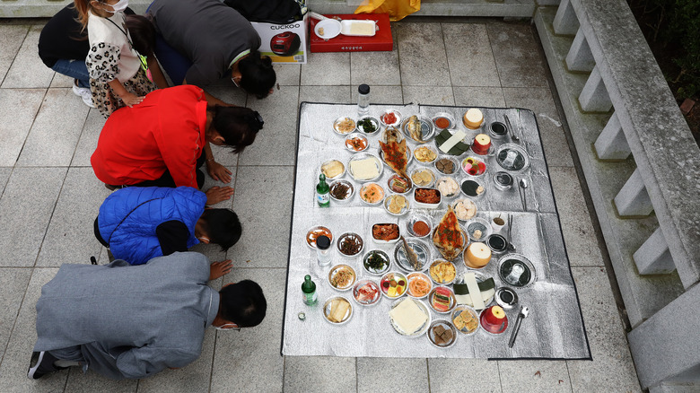 Honoring ancestors on Chuseok