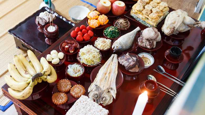 Chuseok ancestral table