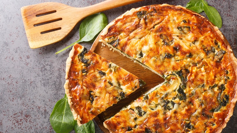 Vegetarian quiche with spinach