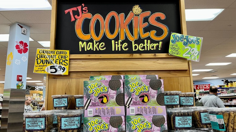 Trader Joe's Joe-Joe's cookie display