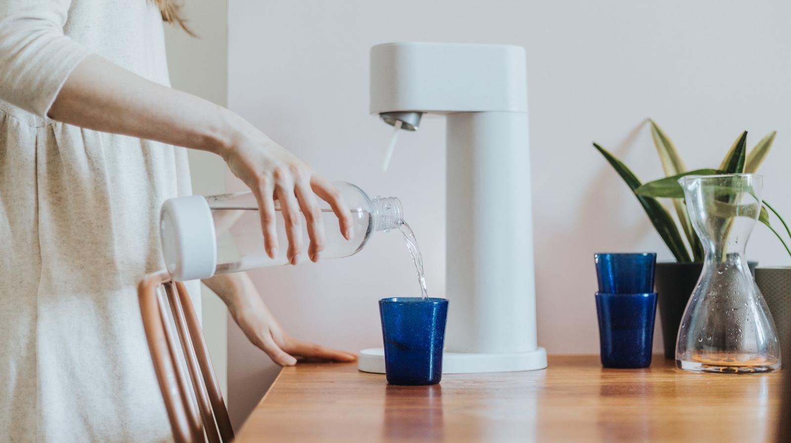 Trick Yourself Into Better Hydration By Reaching For Seltzer