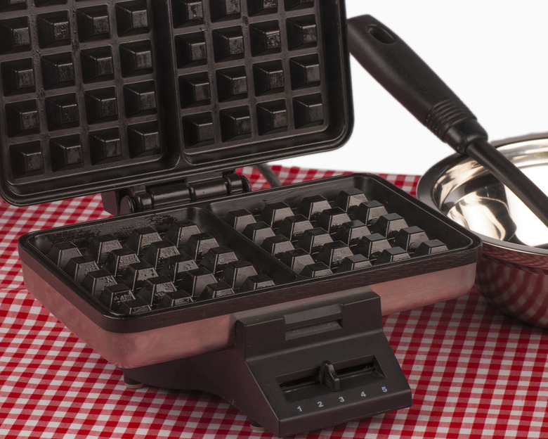 Troubleshoot Your Thanksgiving Waffle, Waste Less Valuable Stuffing