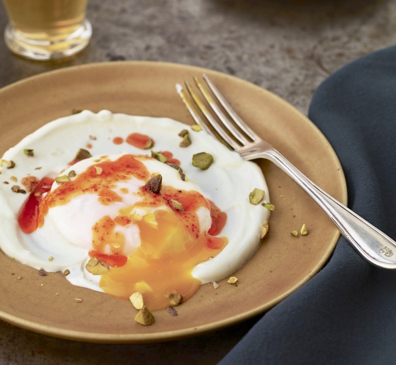 Turkish-Style Poached Eggs Recipe