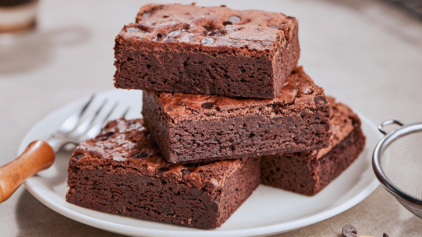 Turn Boxed Brownies Into Bakery-Worthy Treats With One Fizzy Addition