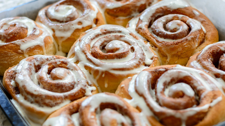 pan of cinnamon rolls