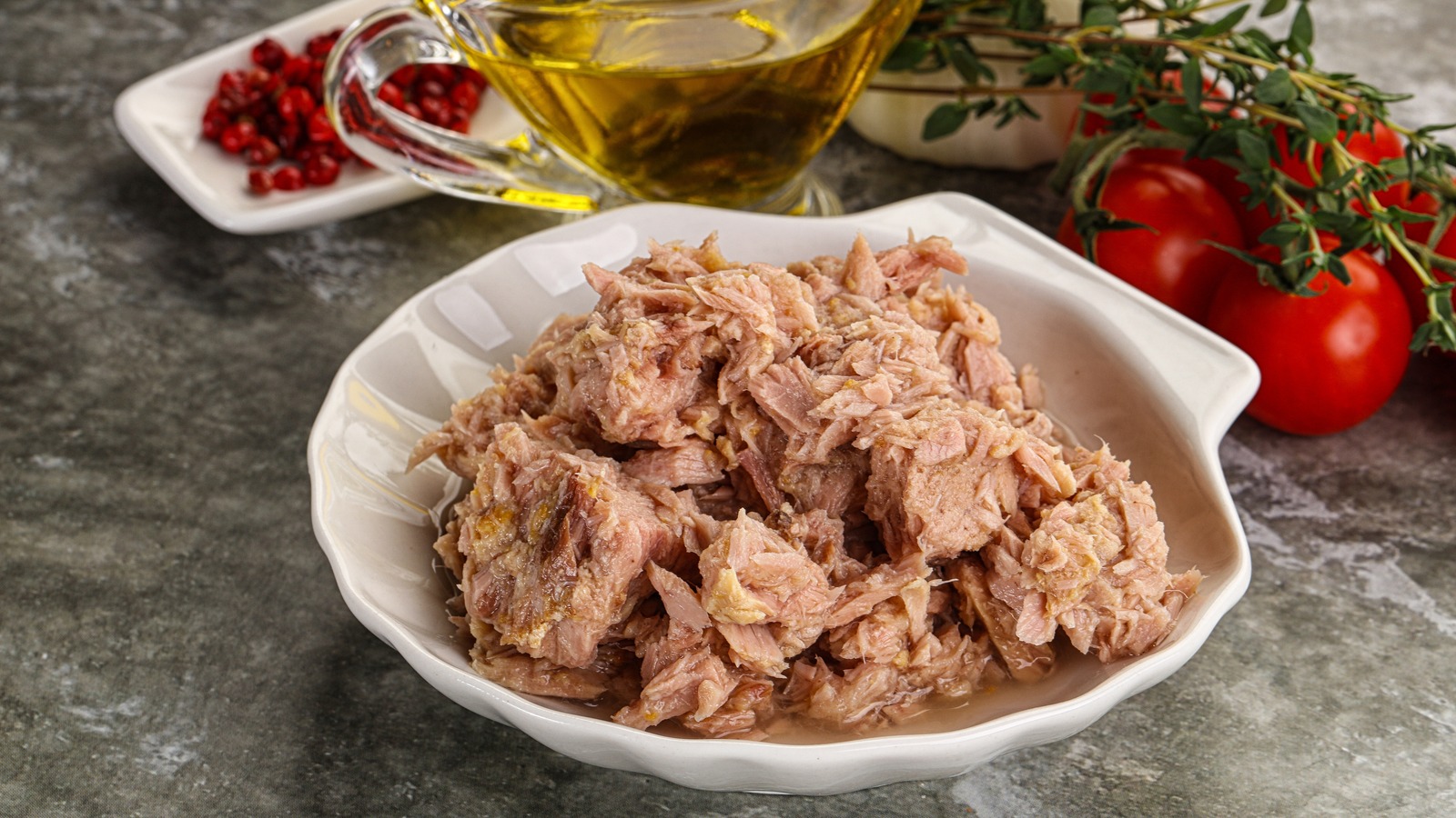 <a href="https://www.foodrepublic.com/1713305/canned-tuna-appetizer-crescent-roll-ring/" target="_blank">Turn Canned Tuna Into A Delicious Appetizer With A Popular Dinner Roll</a>