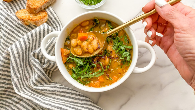 Tuscan White Bean Soup Recipe