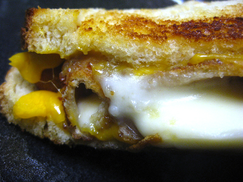 Ultimate Grilled Cheese Time