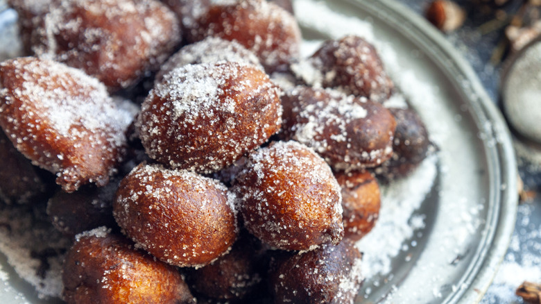 biscuit batter donuts