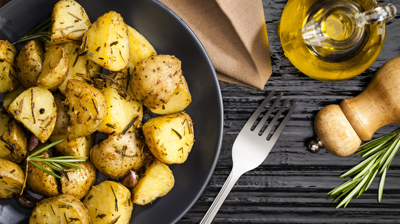 Roasted potatoes with herbs and olive oil