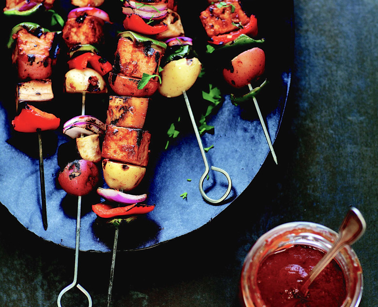 Vegan Cookout: Summer Vegetable And Tofu Kebabs Recipe