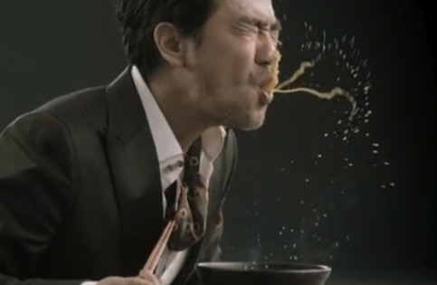 Video: Did You Know That There Is A Manly Way To Eat Ramen Noodles?